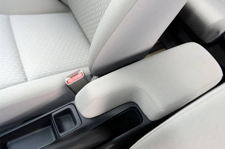 2014款 1.5L EXLI CVT领先型 座椅空间