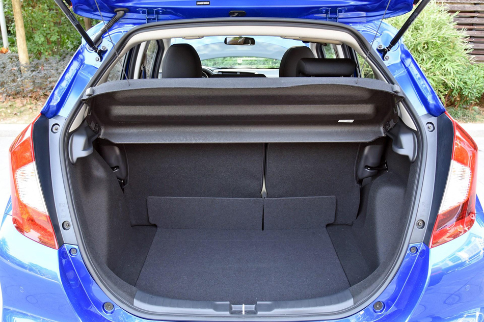 2018款 1.5L CVT豪华版 座椅空间