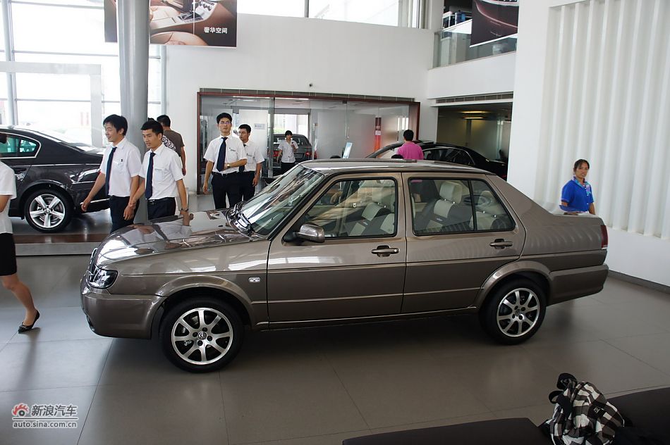 2011款1.6纪念版捷达