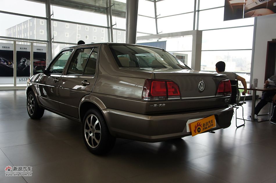 2011款1.6纪念版捷达