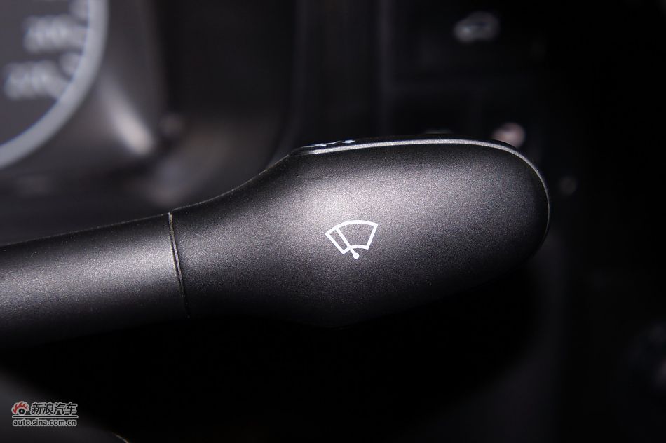 2011款1.6纪念版捷达