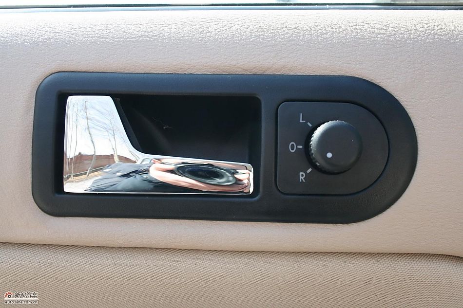 2010款捷达伙伴内饰实拍