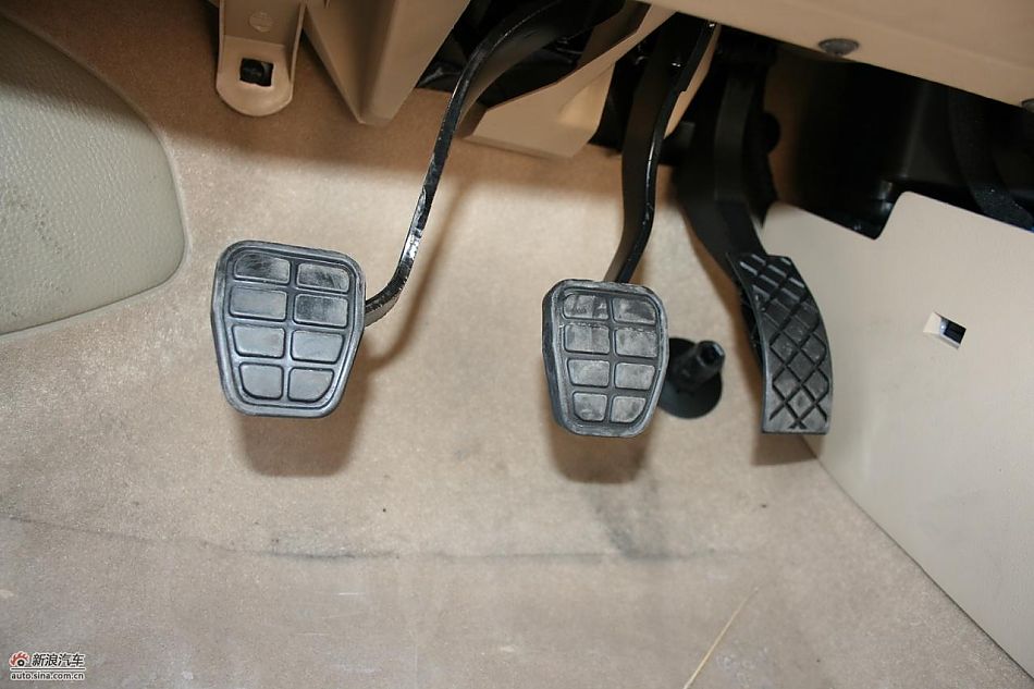 2010款捷达伙伴内饰实拍