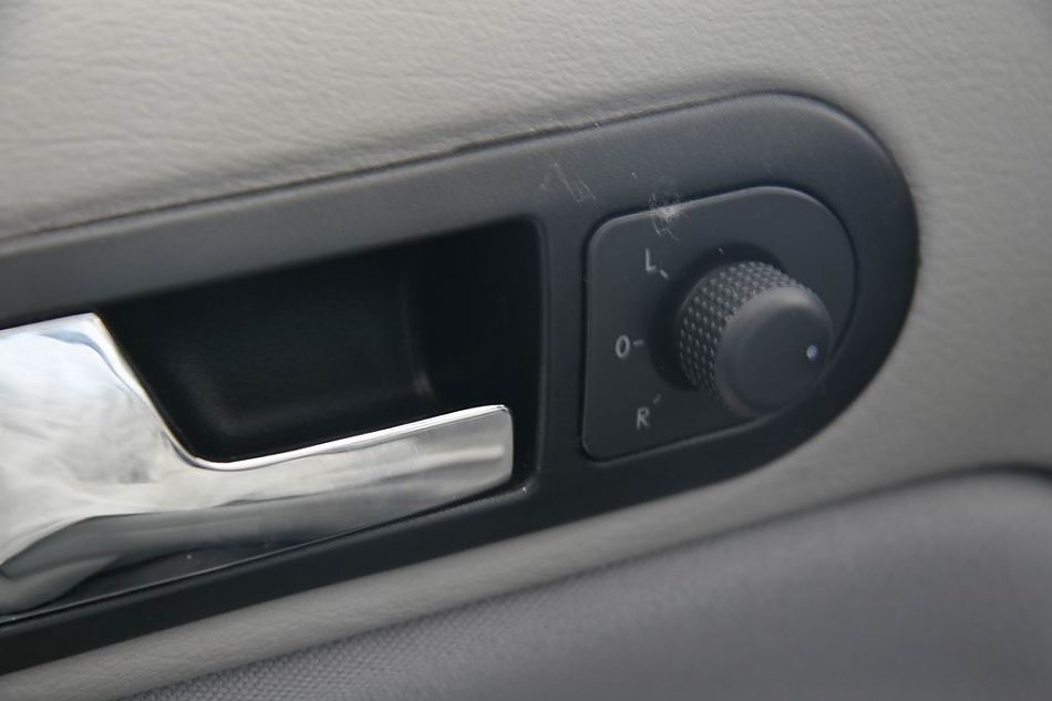 一汽大众新捷达车门内部