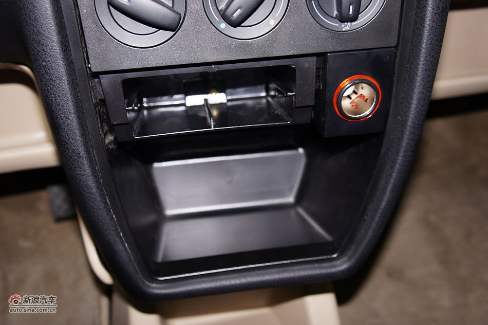 2011款1.6纪念版捷达