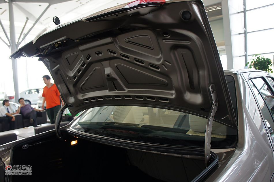 2011款1.6纪念版捷达