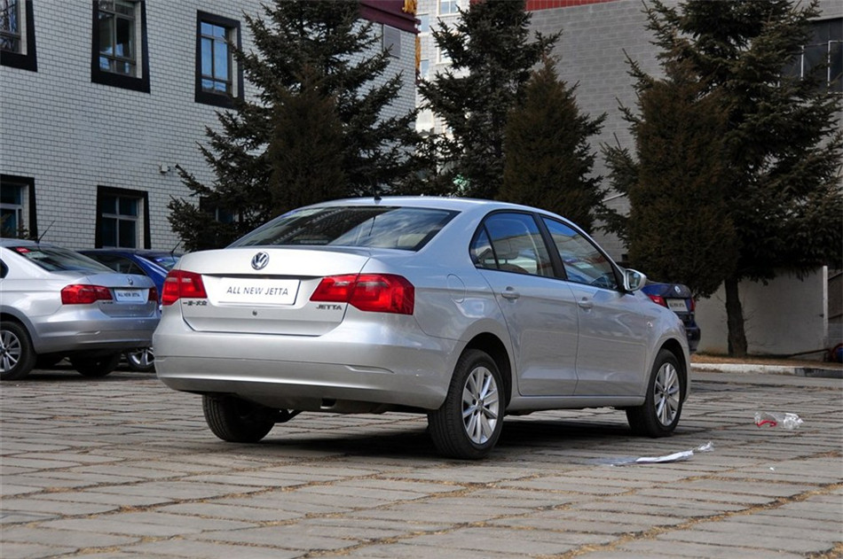 2013款捷达1.6L手动豪华型