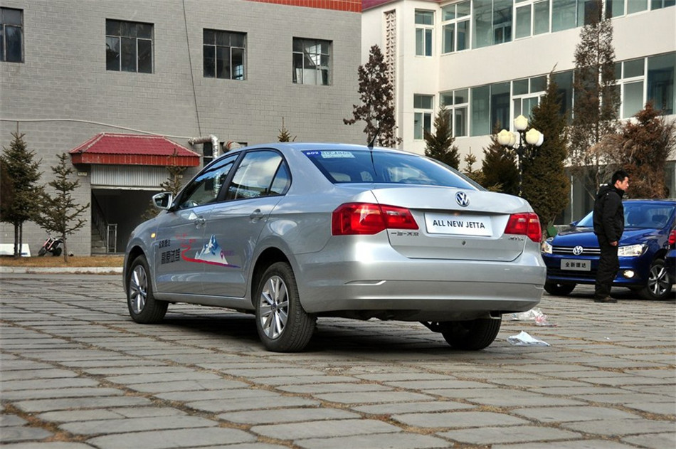 2013款捷达1.6L手动豪华型