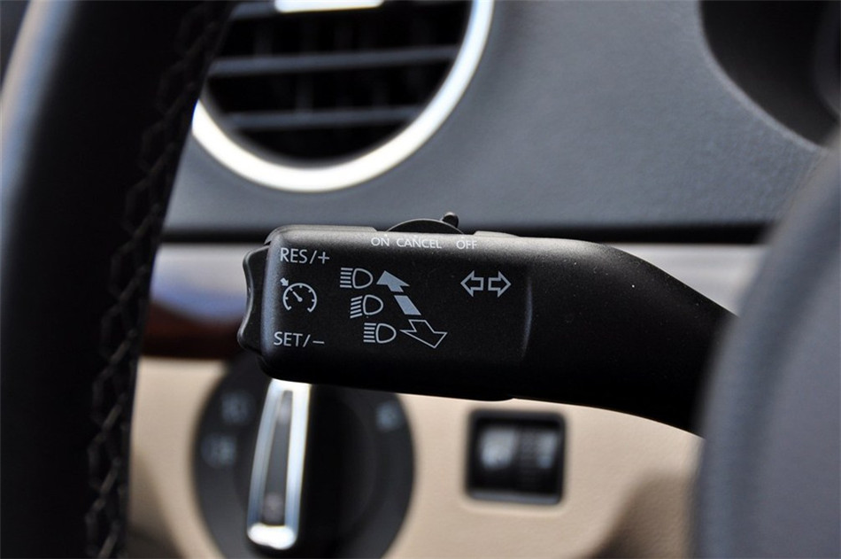 2013款捷达1.6L手动豪华型