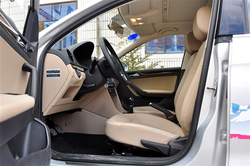 2013款捷达1.6L手动豪华型