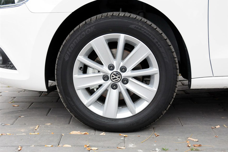 2015款 1.6L 自动舒适型 其他