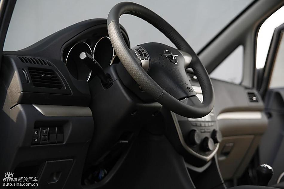 海马新一代普力马到店实拍图