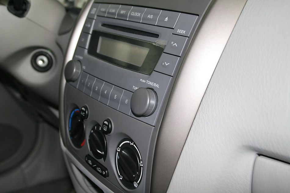 海马汽车新普力马中控台