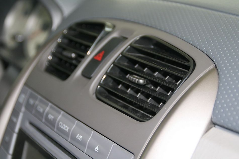 海马汽车新普力马内饰