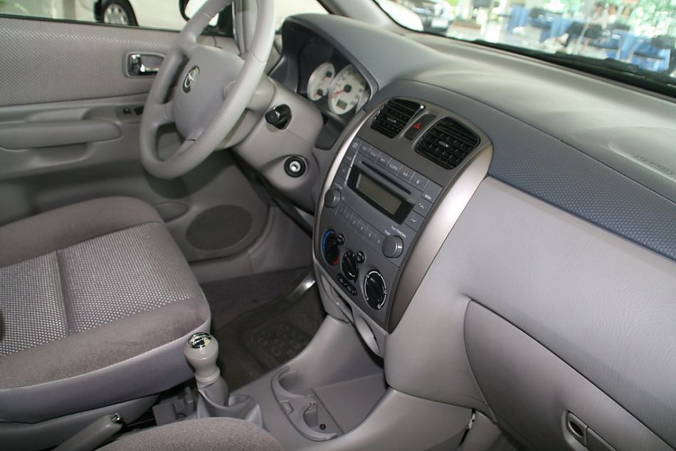 海马汽车新普力马内饰