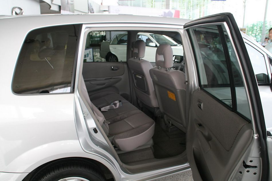 海马汽车新普力马座椅