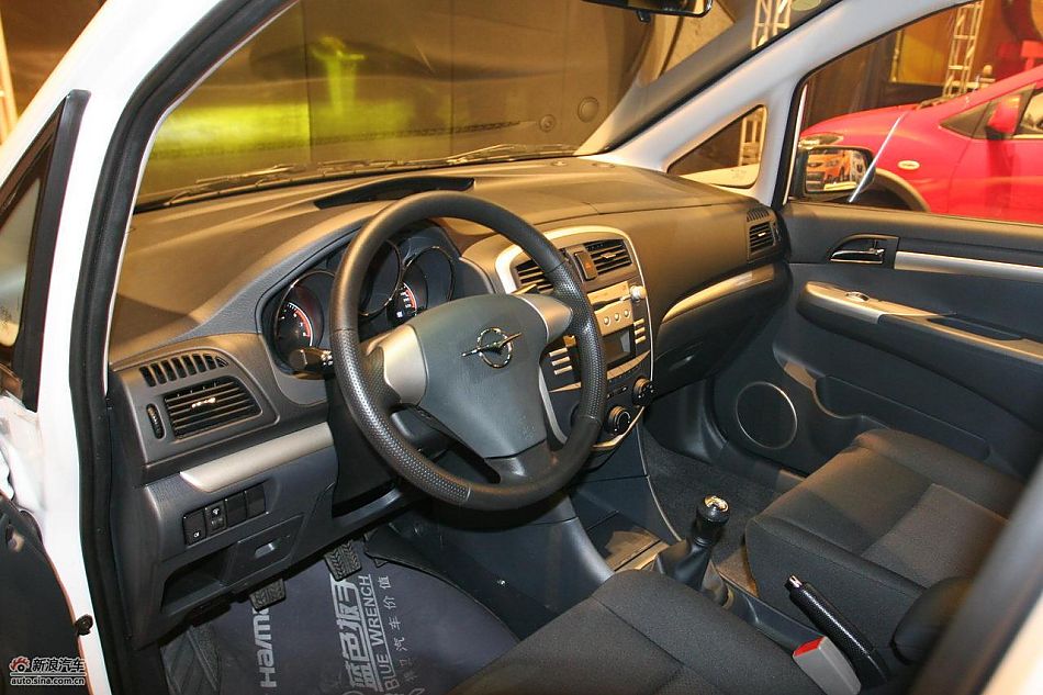 海马普力马内饰