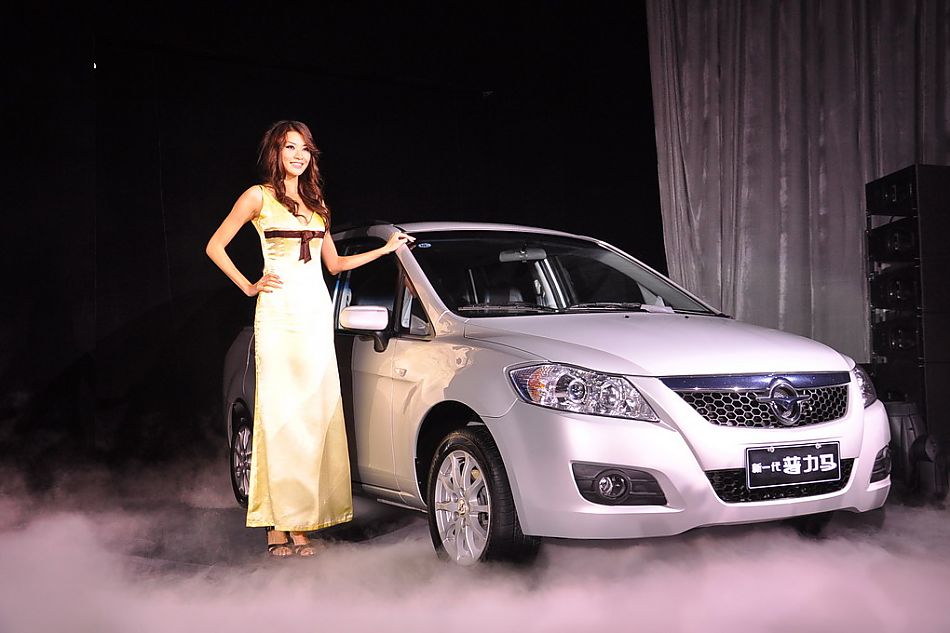 新一代普力马与现场车模