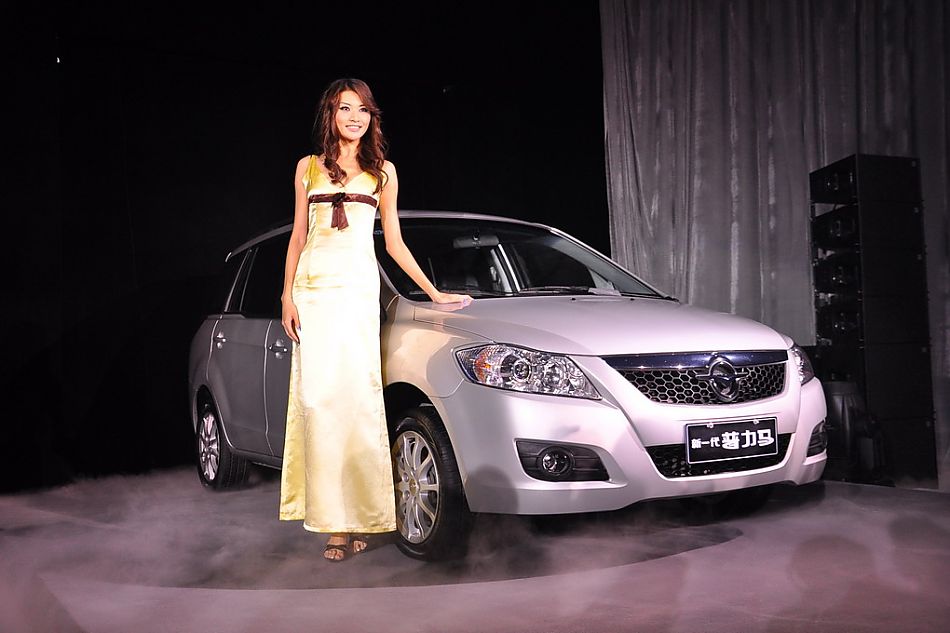 新一代普力马与现场车模