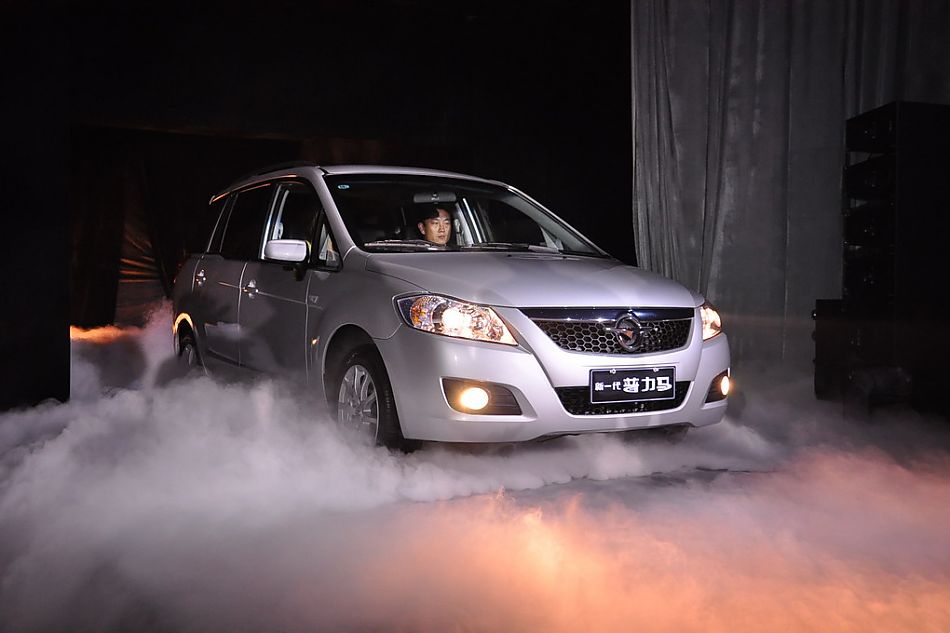 新一代普力马亮相