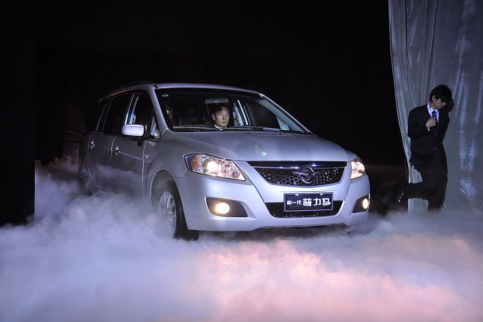 新一代普力马亮相