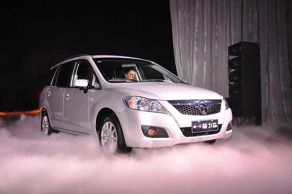 新一代普力马亮相