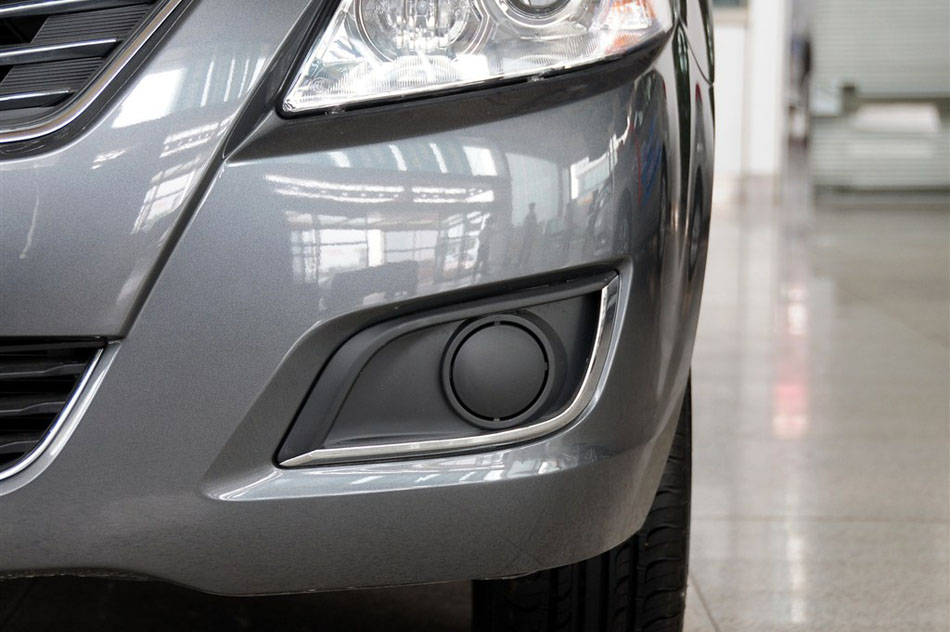 新普力马 2013款 1.6L MT 7座创想版 细节