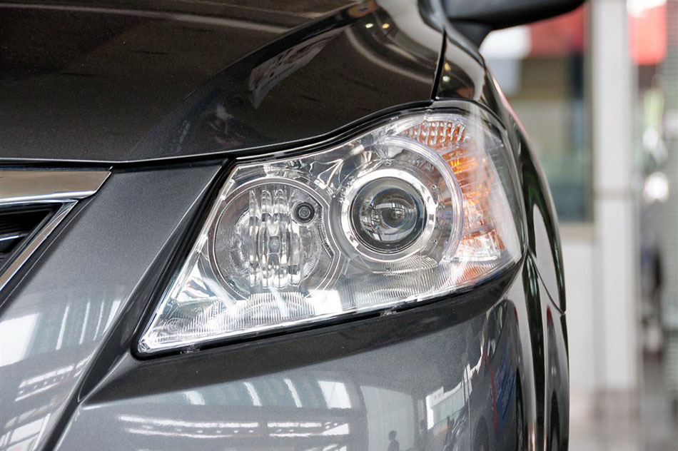 新普力马 2013款 1.6L MT 7座创想版 细节