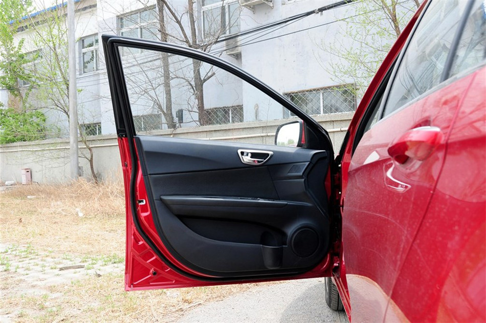 2013 1.5L MT 콢 οռ