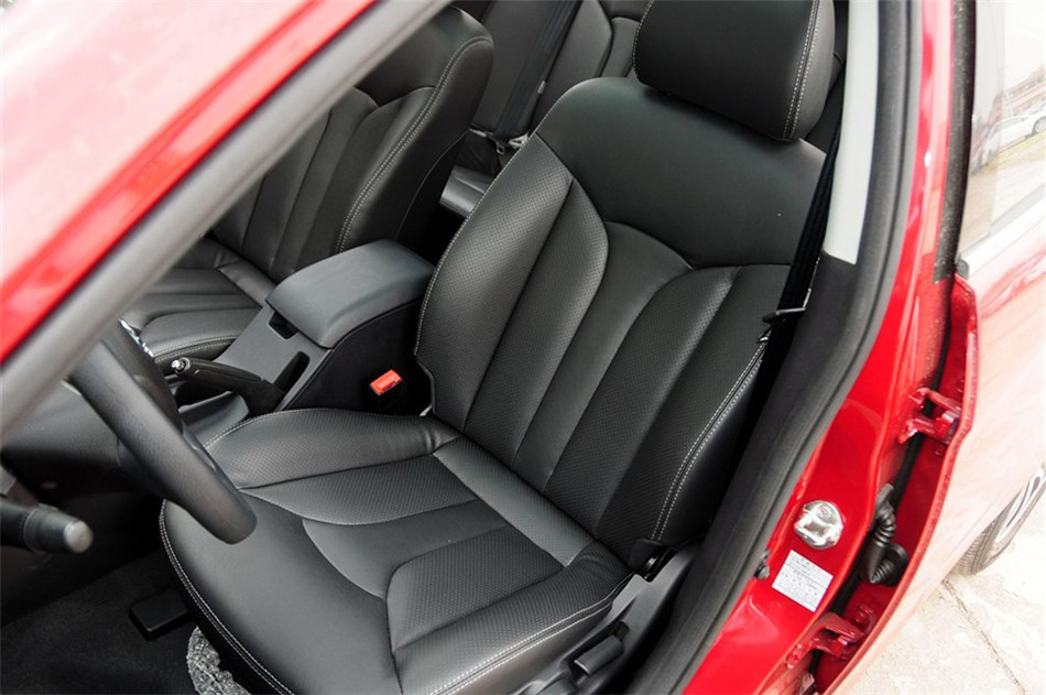 2013 1.5L MT 콢 οռ