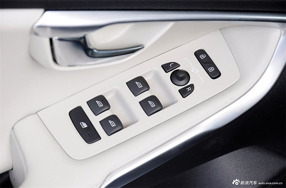 2013款 2.0T 智雅版