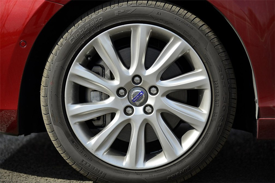 沃尔沃V40 2013款 2.0T AT 智雅版 细节