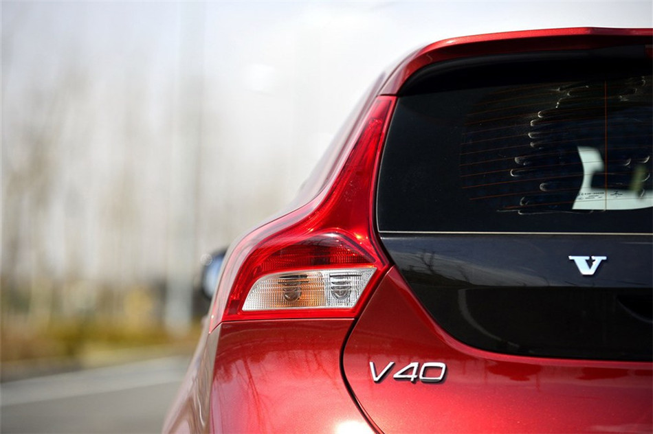 沃尔沃V40 2013款 2.0T AT 智雅版 细节