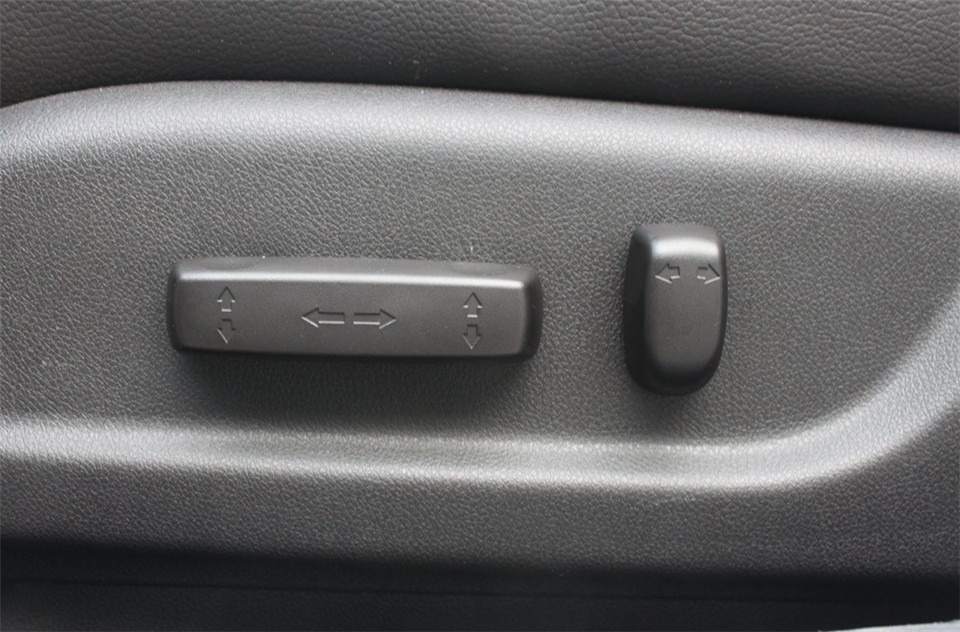 2013款 1.5L AT Hybrid