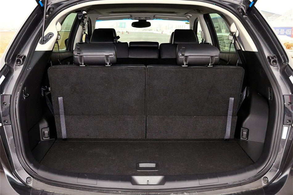 马自达CX-9 2013款 3.7L AT 基本型 空间