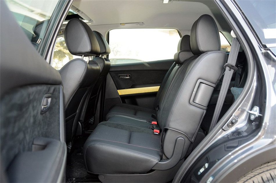 马自达CX-9 2013款 3.7L AT 基本型 空间