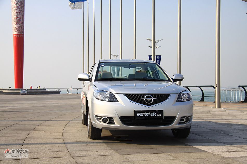 2011款海马福美来三代外观