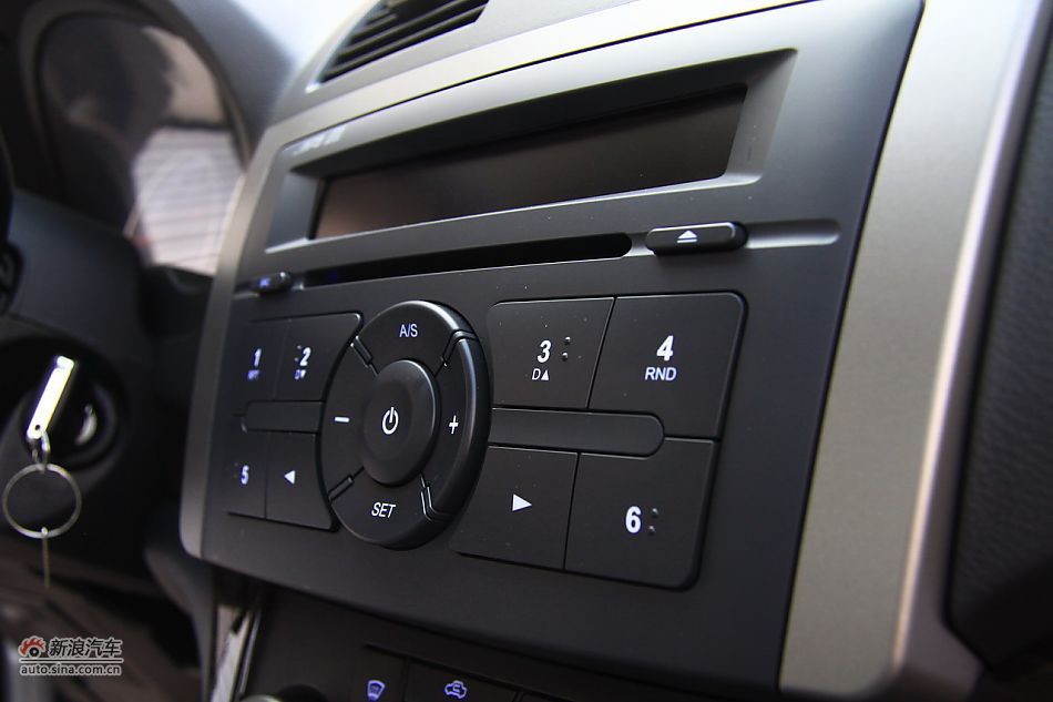 2011款海马福美来三代内饰