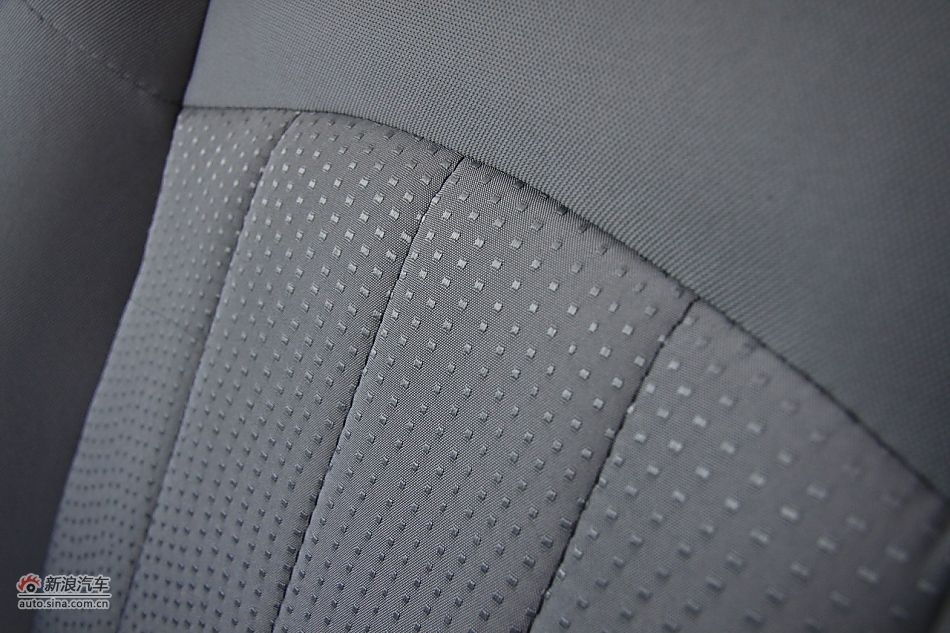 2011款海马福美来三代内饰