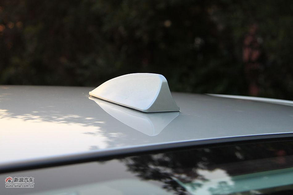 2011款海马福美来三代外观