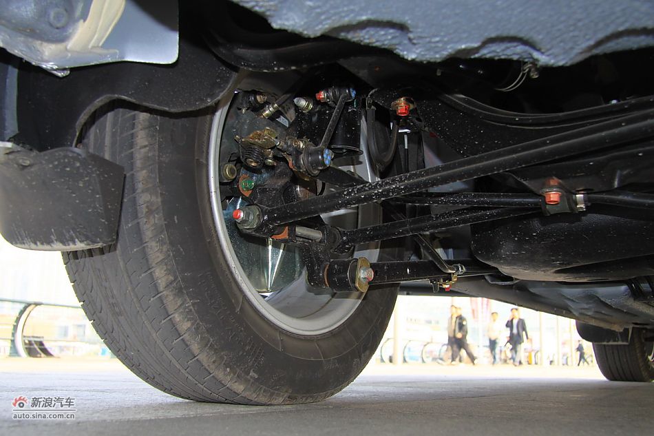 2011款海马福美来三代悬挂