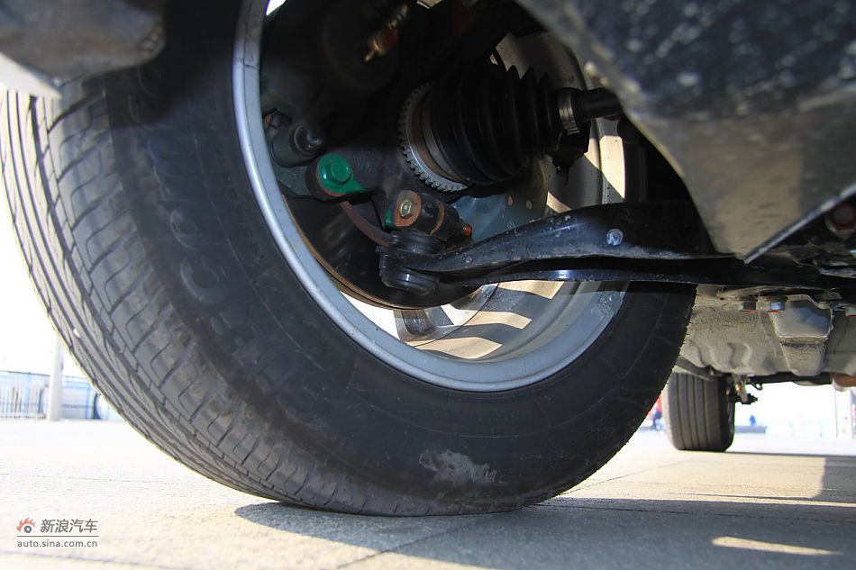 2011款海马福美来三代悬挂