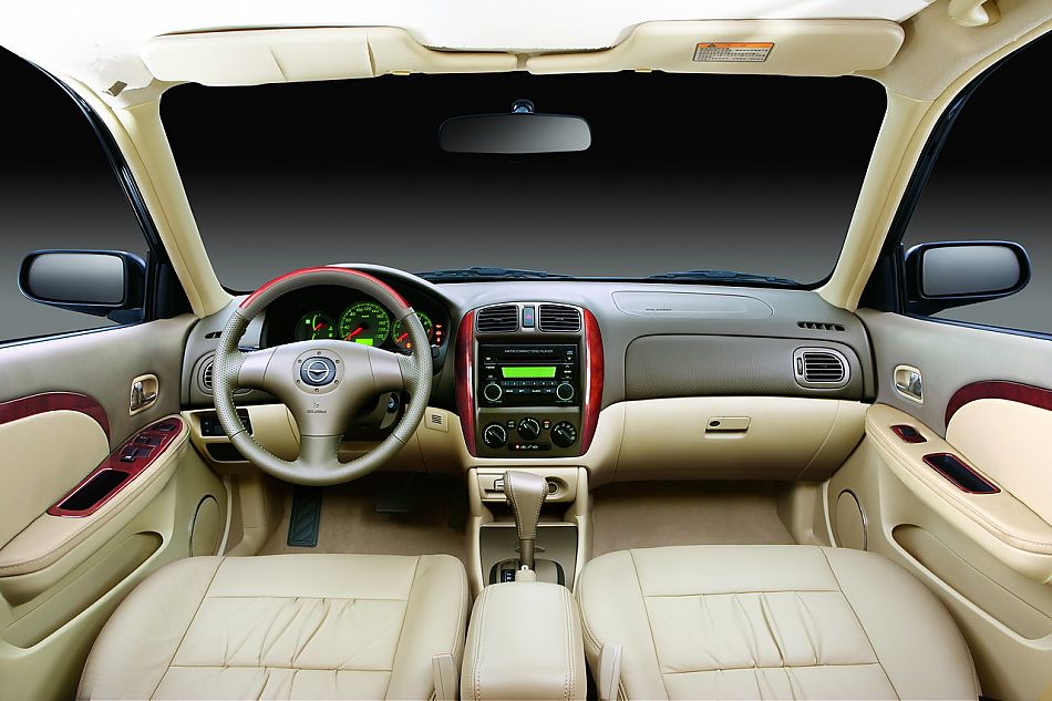 2010款海马福美来内饰及细节