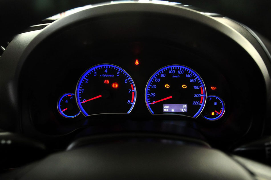 2014款 三厢 1.6L 手动冠军版 内饰