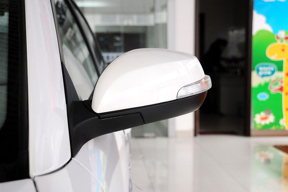 2014款 三厢 1.6L 手动冠军版 其他