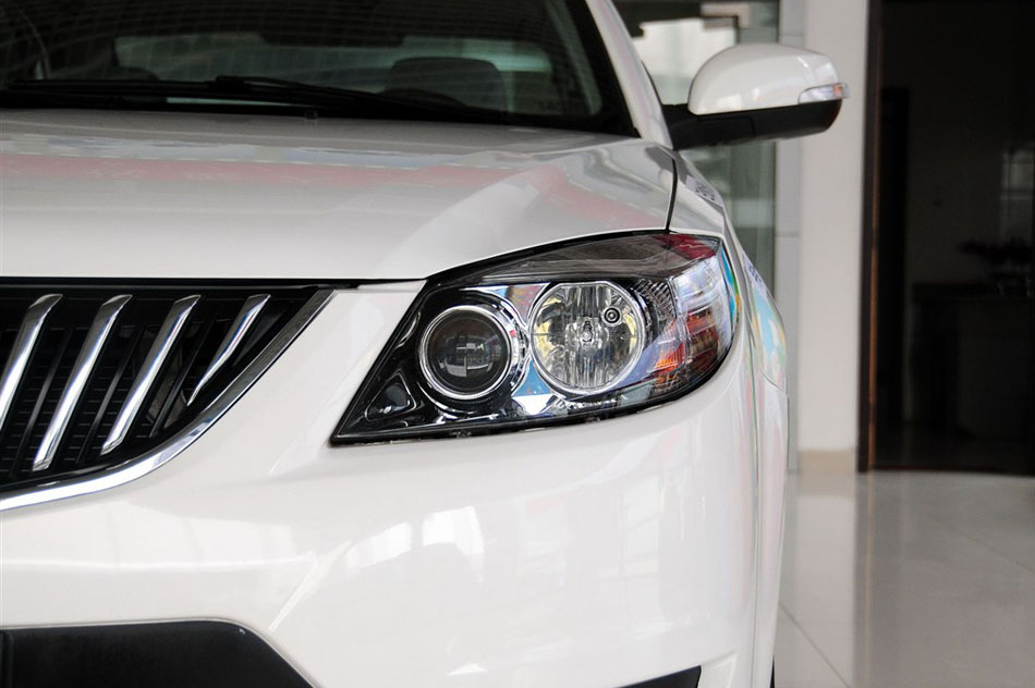 2014款 三厢 1.6L 手动冠军版 其他