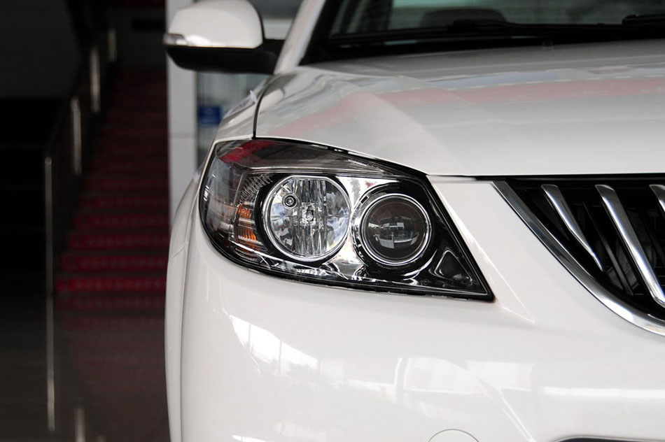 2014款 三厢 1.6L 手动冠军版 其他