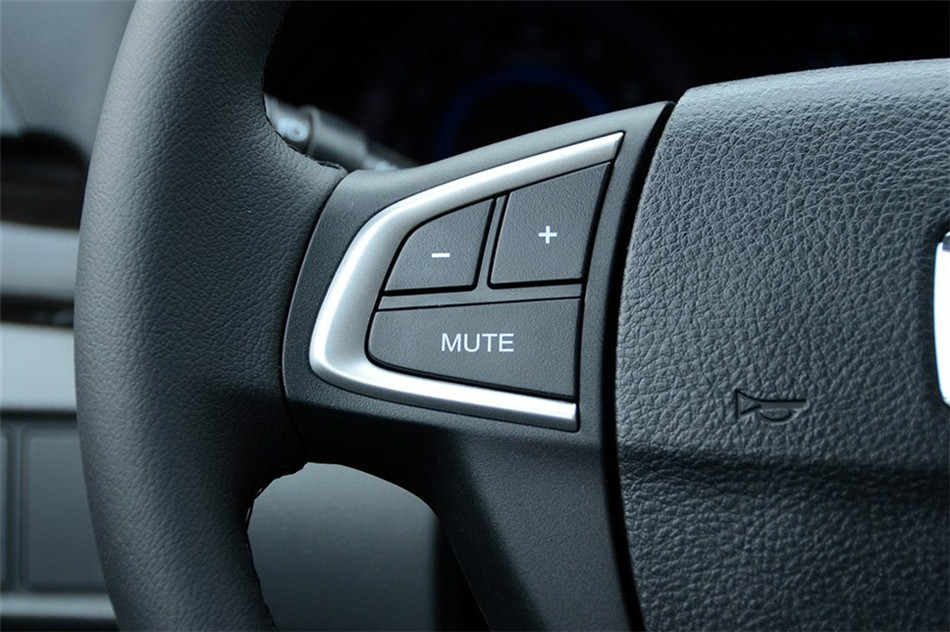 众泰Z300 2013款 1.6L AT 尊贵型 内饰