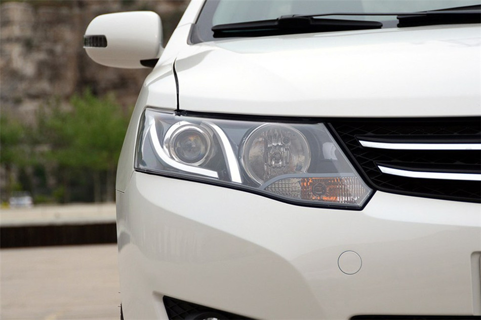 ̩Z300 2013 1.6L AT  ϸ