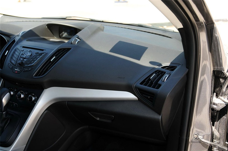 2013款 1.6L GTDi 两驱 AT 舒适型 内饰